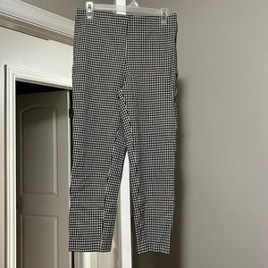 Black and white small check, stretchy comfy business casual ankle pants